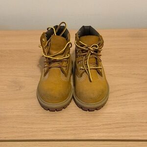 Timberland Yellow and Brown Boots with Rugged Design size 6